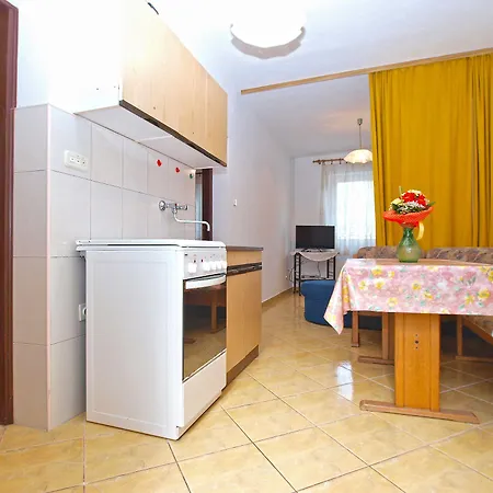 Branko 1348 *