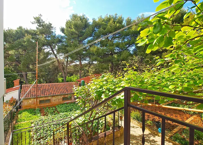 Branko 1348 * Πούλα