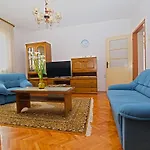 Apartman Branko 1348 *