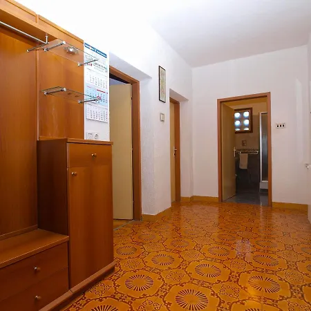 Apartment Branko 1348 Pula