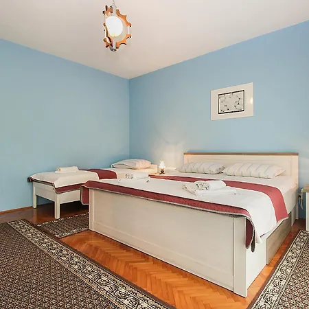 Branko 1348 Appartement